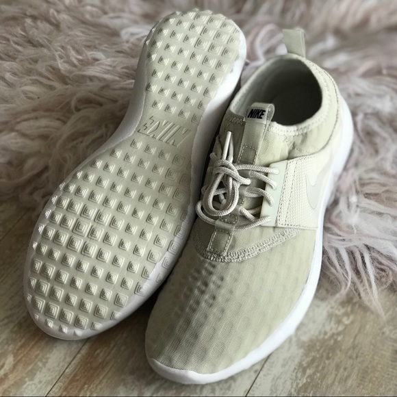 NWT Nike Juvenate light bone - Picture 4 of 8